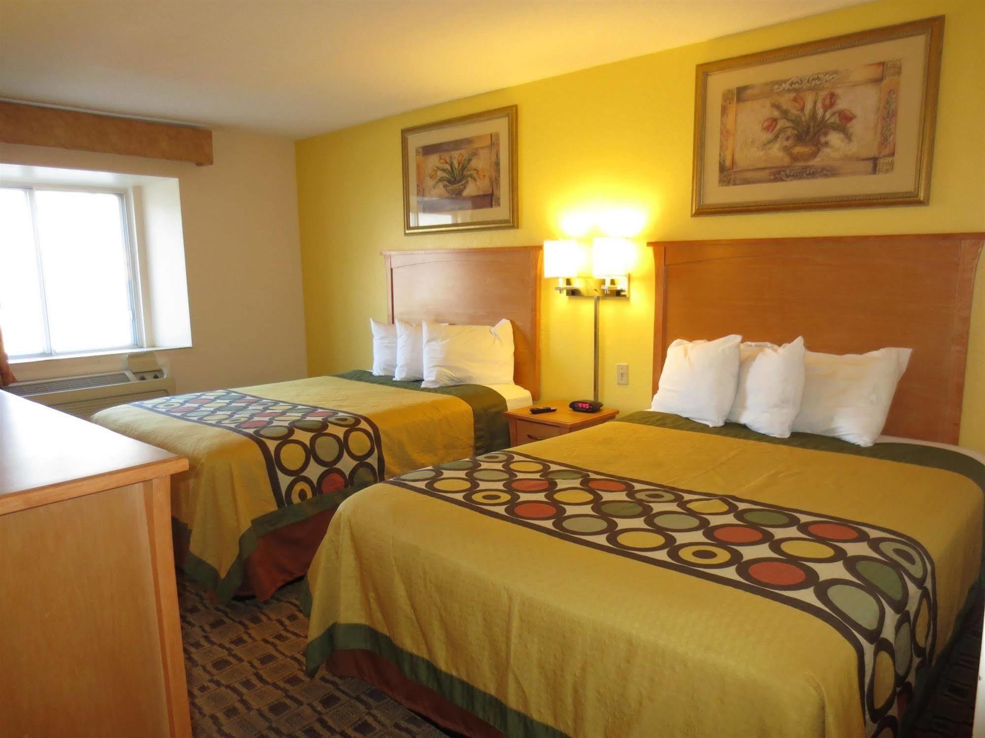 American Best Value Inn Лоренс Экстерьер фото